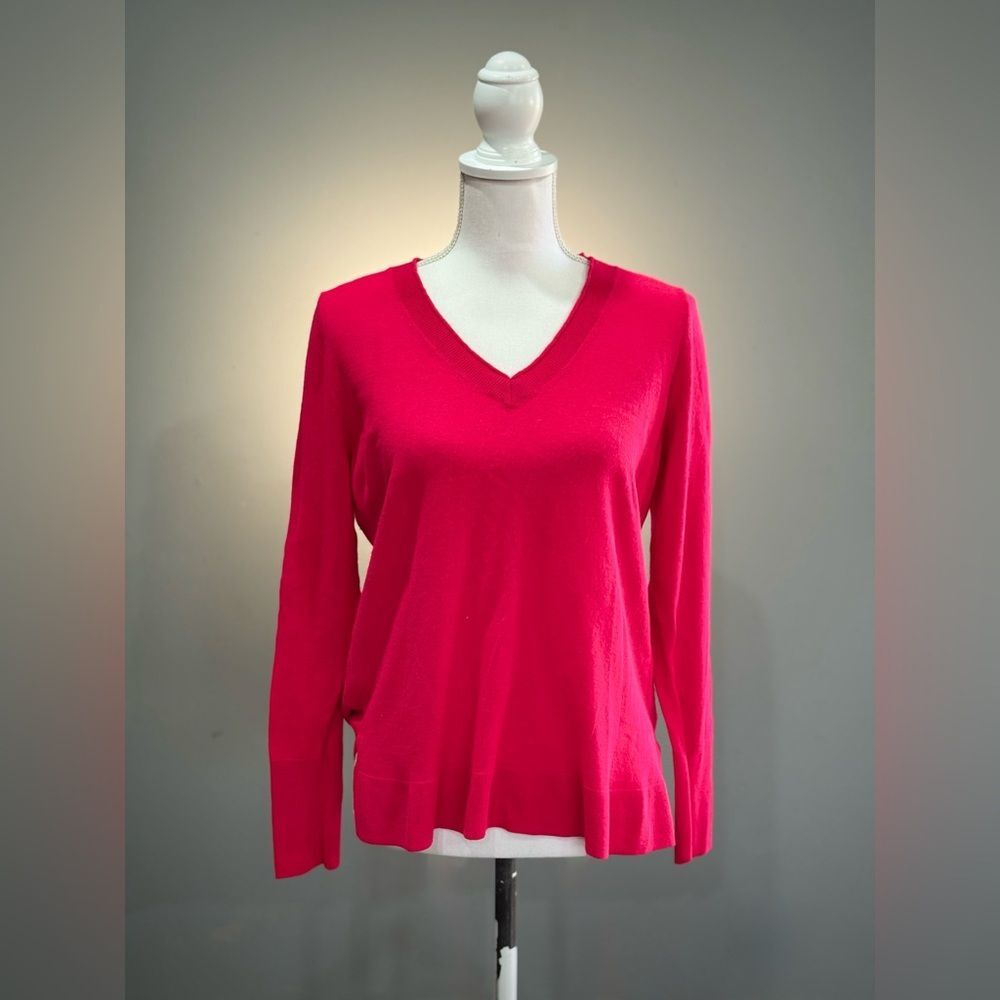 Pink Halogen V-Neck Sweater Size L EUC